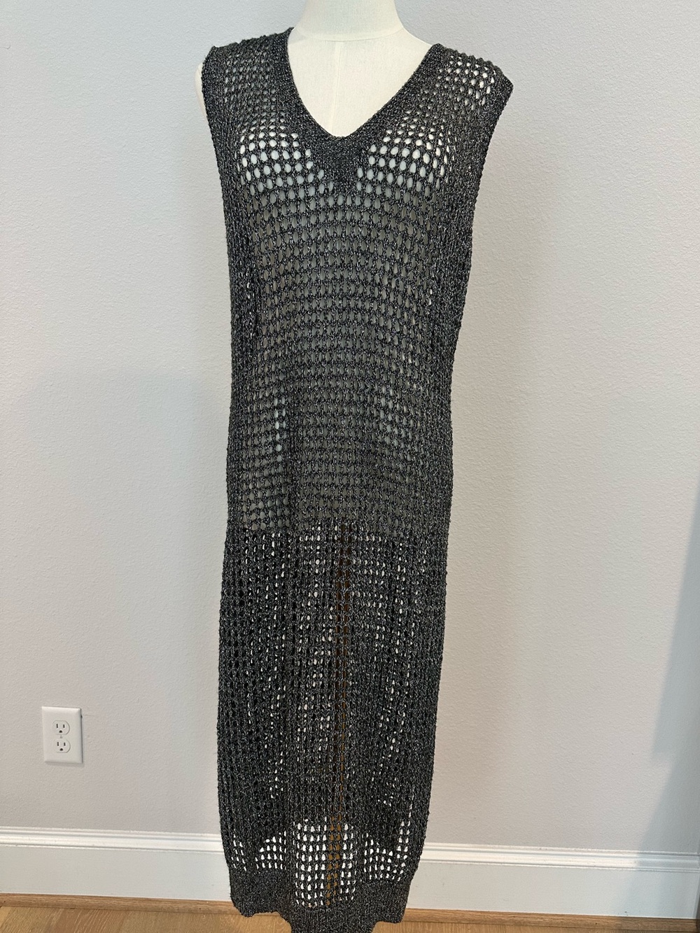 Allie Rose Shimmer Swimsuit Coverup Silver/Black Size Large